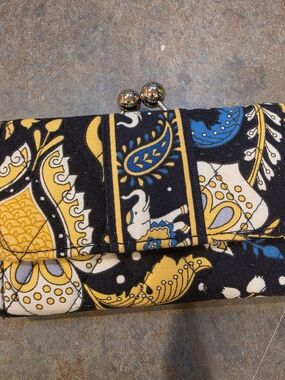 Vera Bradley Vintage Women's Quilted Floral Frame Wallet  - Yellow & Blue-2009